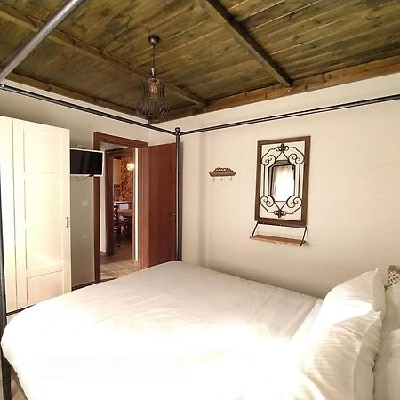 Rustic House Apartman Émbonasz Kültér fotó