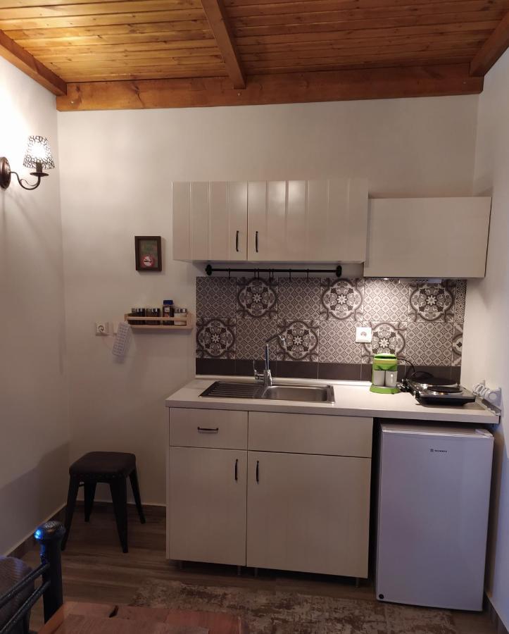 Rustic House Apartman Émbonasz Kültér fotó